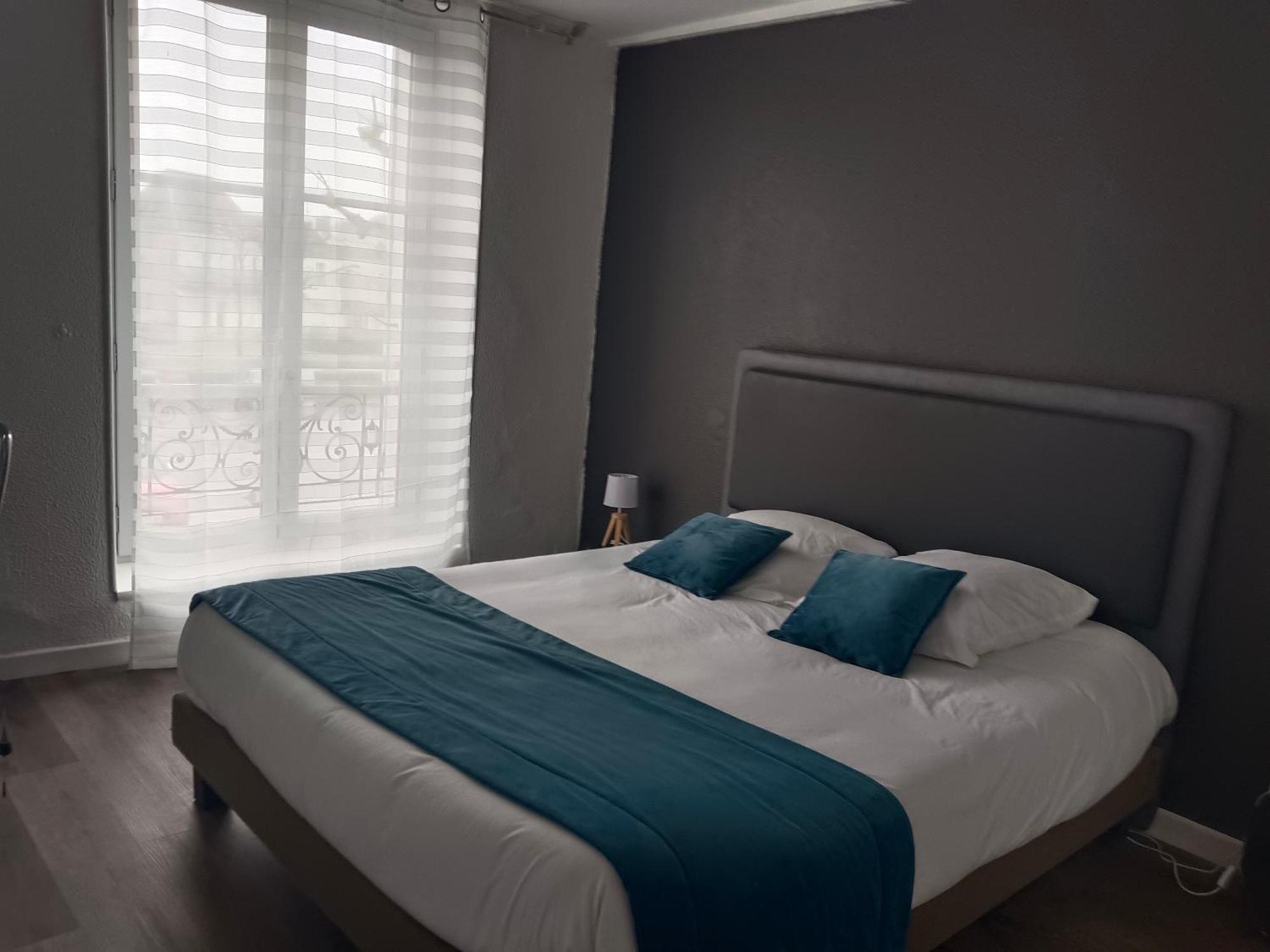 Hotel De France Vatan Εξωτερικό φωτογραφία