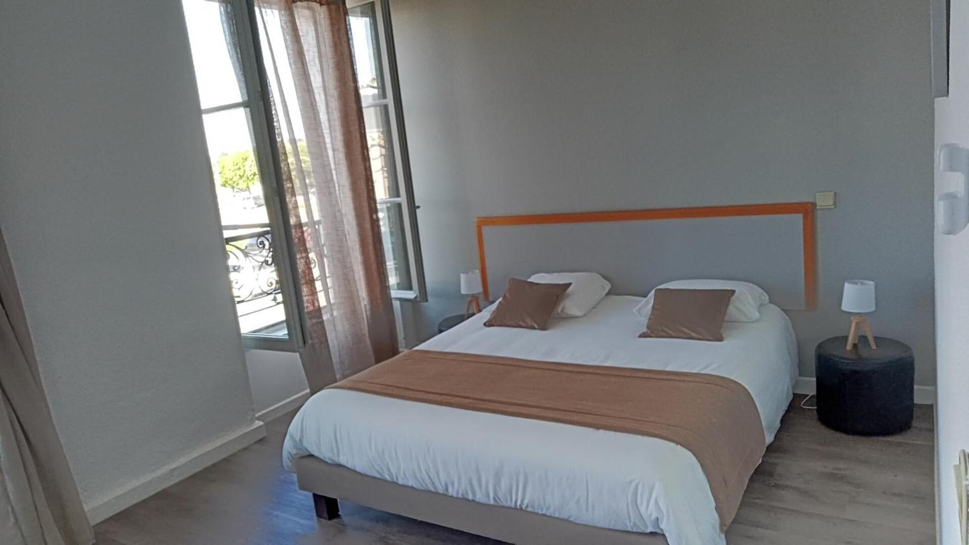 Hotel De France Vatan Εξωτερικό φωτογραφία