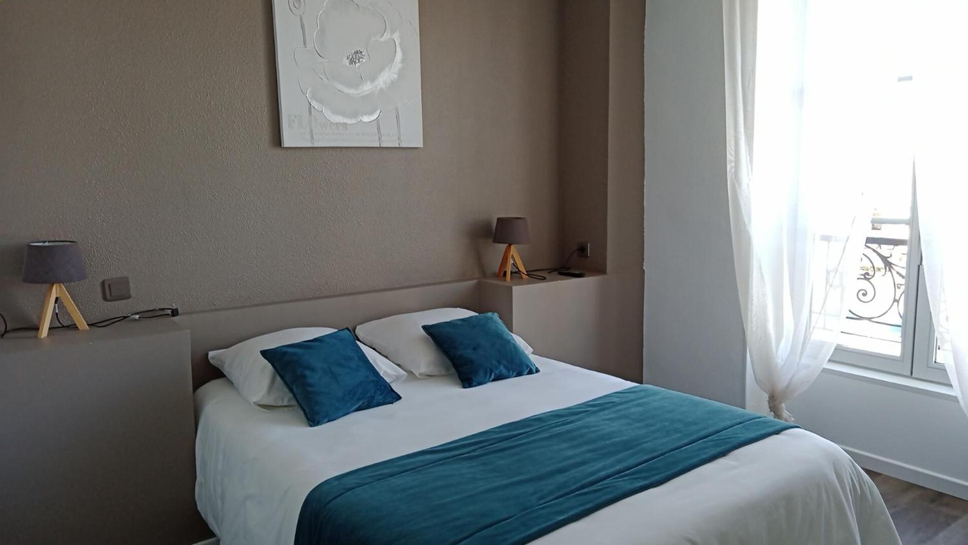 Hotel De France Vatan Εξωτερικό φωτογραφία